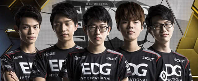 帮助球队取 帮助球队取