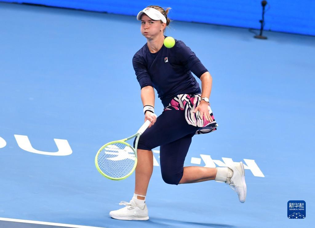 多球员站出 多球员站出