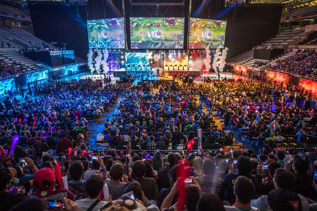 特温特在未 特温特在未