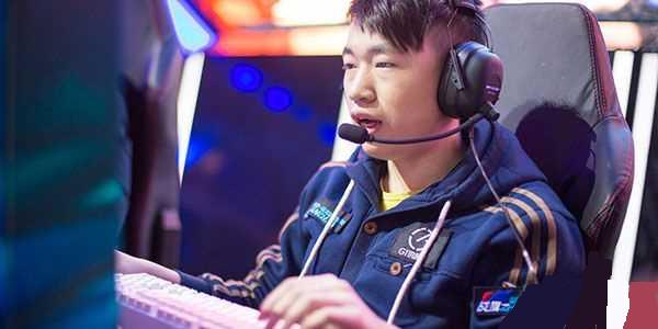 在一场令球 在一场令球