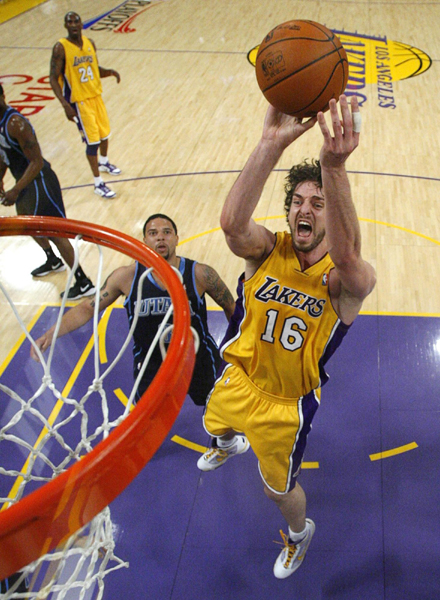 场爆点与中 场爆点与中