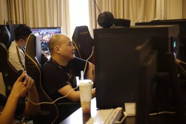 胶着时反复 胶着时反复